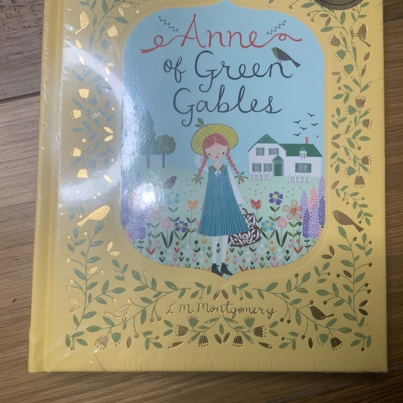 New in Sealed Package “Anne of Green Gables” Bonded Leather Book - Picture 4 of 6